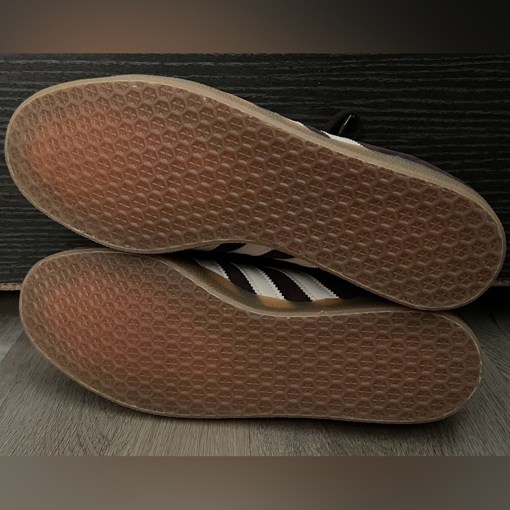 Adidas Gazelle in Shadow Brown - Women’s 10.5 / Men’s 9.5 - Picture 6 of 7